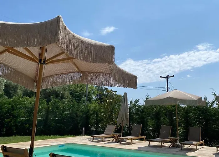 Aroma Elias アパート *