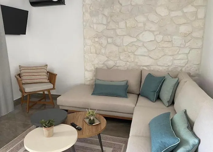 Aroma Elias クリッシ・アモウディア