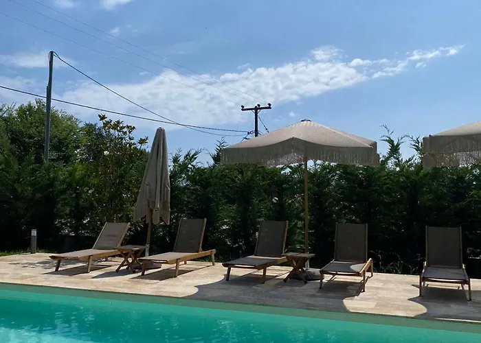 Aroma Elias アパート *