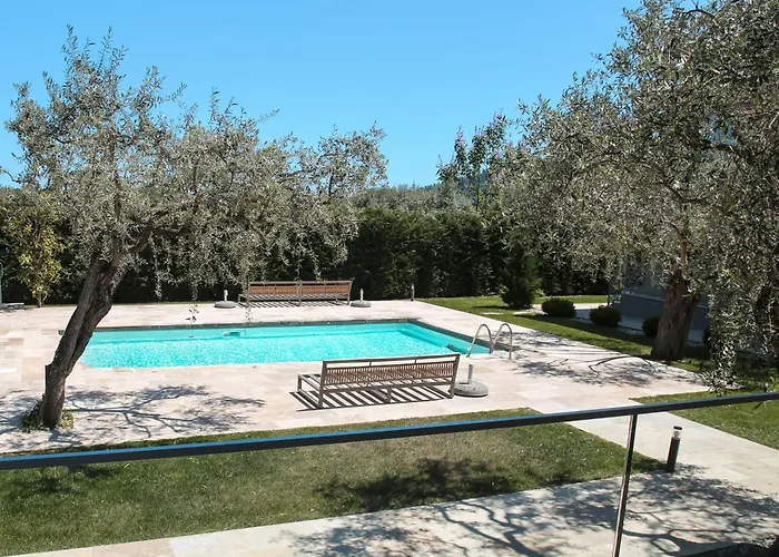 Aroma Elias アパート *