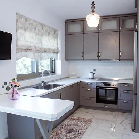 Aroma Elias Chrysi Ammoudia