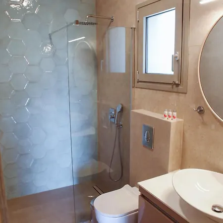 Aroma Elias * Chrysi Ammoudia